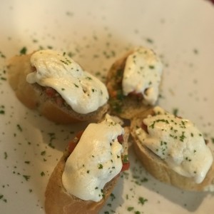 Entradas - Crostini pizzaiola