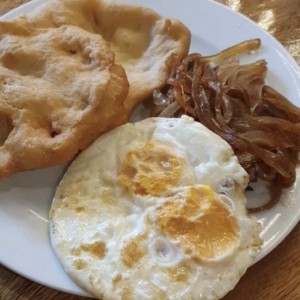 Desayuno - Filete a Caballo