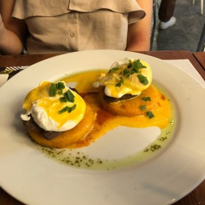 Eggs Benedict