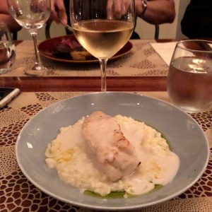 Filete de corvina y vino blanco