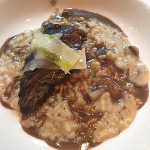 costilla con risotto y trufa 