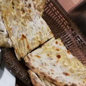 Naan de cebolla