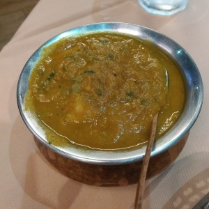 Fish Curry (filete de corvina preparado en salsa curry).