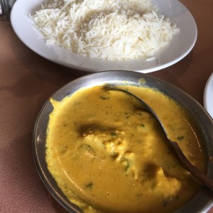 Butter chicken y arroz basmati