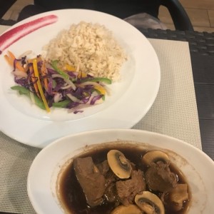 Carne con arroz integral 