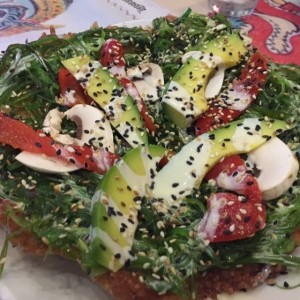 Sushi pizza de vegetales