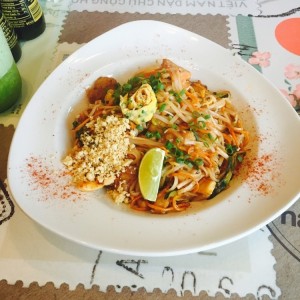 Pad thai de mariscos