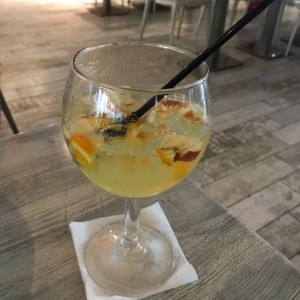 Sangria Agliorosso (vino blanco)