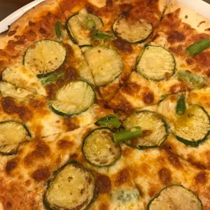 pizza de Zuchini y Esparragos