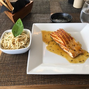 salmon Tropical von pasta