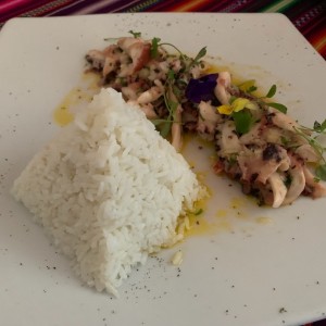 Pulpo al Ajillo