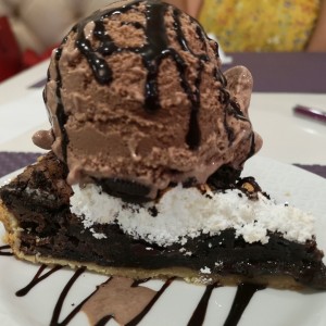 Brownie Pie con helado de chocolate ???