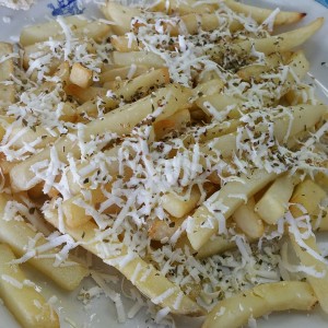 Papas con Queso Feta