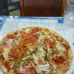 pizza atheniense