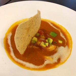 sopa mexicana con pollo