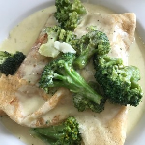 pollo, brocoli y queso