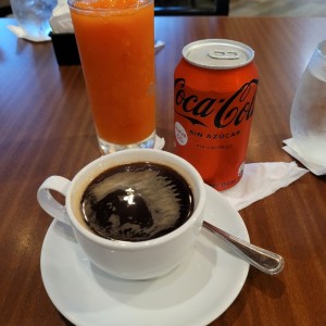 jugo papaya y cafe negro