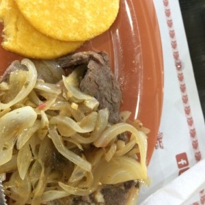 carne encebollada con 1 tortilla (malo)