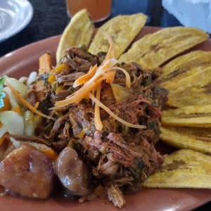 Emparedados - Ropa Vieja