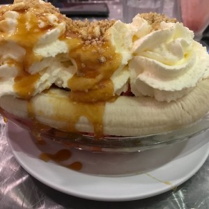 banana split con caramelo