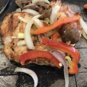 Pollo con vegetales