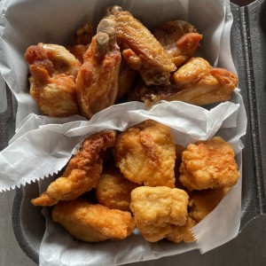 Canasta de 10 Wings / Boneless