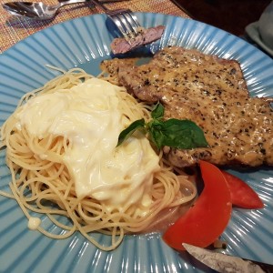 Filete a la Plancha con Spaghettini