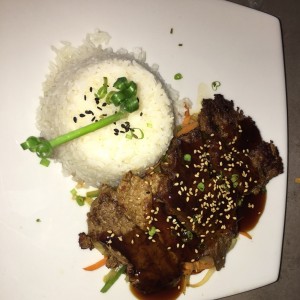 Teppanyaki de carne