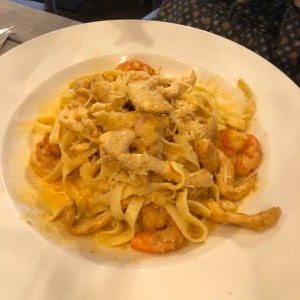 chicken and shrimp pasta