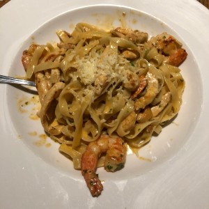 Cajun chicken & shrimp pasta