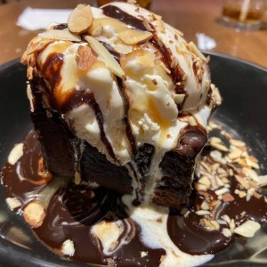 Choco Brownie con helado.