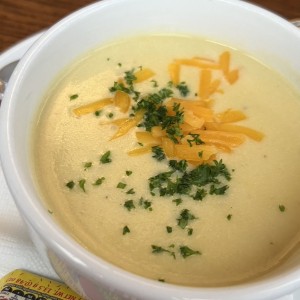 BROCCOLI CHEESE SOUP