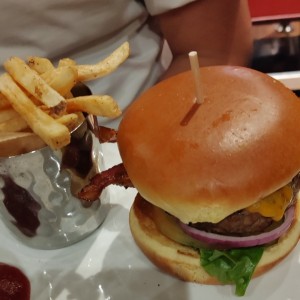 Chessy Burger Cheeseburger
