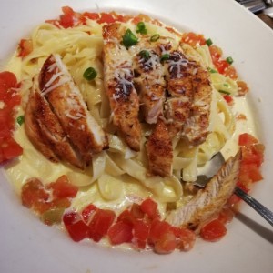 linguini con pollo