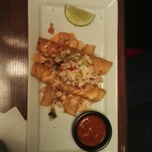 taquitos de pollo