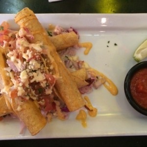 Taquitos de pollo