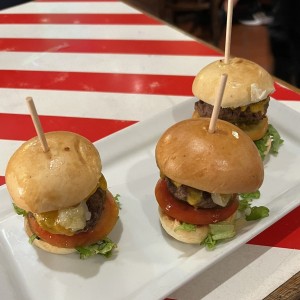 Appetizers - CHEESEBURGER SLIDERS