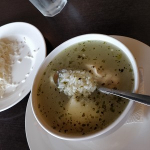 sancocho (lo unico bueno de este restaurante)