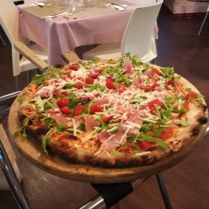 Pizza Regina