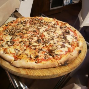 Pizza de hongos