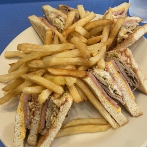 club sandwichs