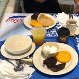 avena, pajarilla, huevo hervido y tortilla