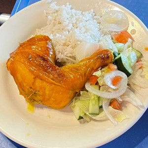 Pollo arroz ensalada