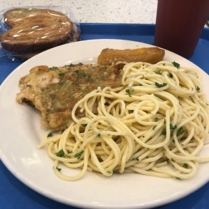 Spaguetis con pollo 