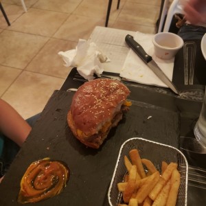 hamburguesa Americana con Tocino