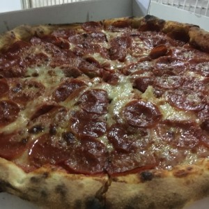 Pizza de peperoni 