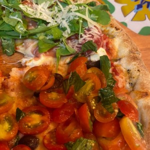 Pizza katane con ajo rojo 