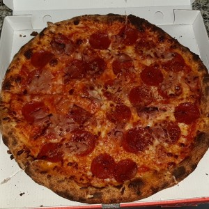Pizza peperonni