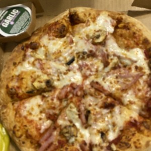 Pizzas - Jamón y Hongos