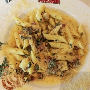 Pasta Alfredo Fiorentina